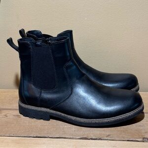 Steven Madden Black Waterproof Chukka Boots size 9